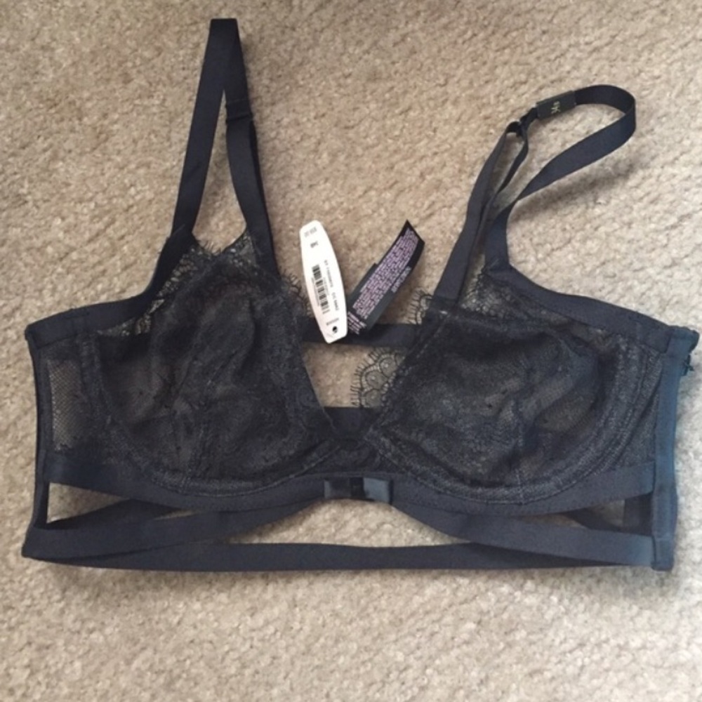 Victoria’s Secret Very Sexy Unlined Demi Size: 34B
